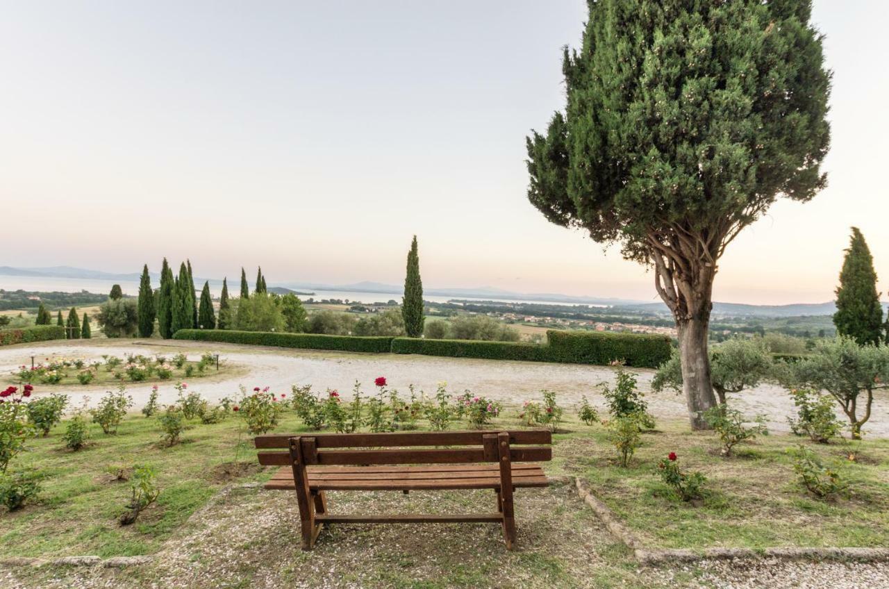 Relais Borgo Torale Hotel Passignano sul Trasimeno Eksteriør billede